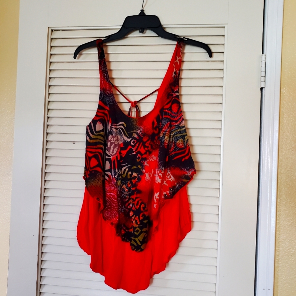 VENUS NWOT LAYERED TANK TOP
